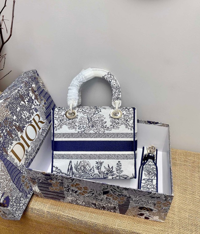 DIOR MEDIUM LADY D-LITE BAG Blue Toile de Jouy Reverse Embroidery M0565ORGO