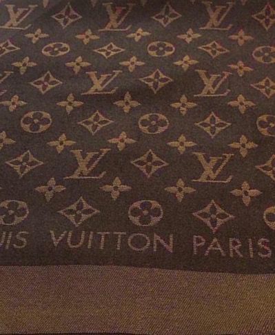 Louis Vuitton Scarf LVS6325