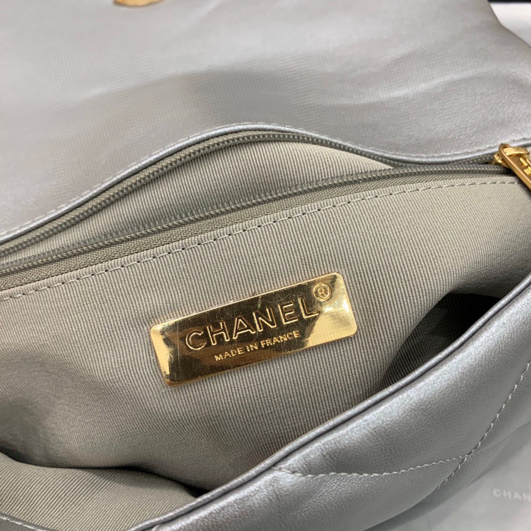 CHANEL Original Lambskin 19 Flap Bag AS1160 AS1161 Silver