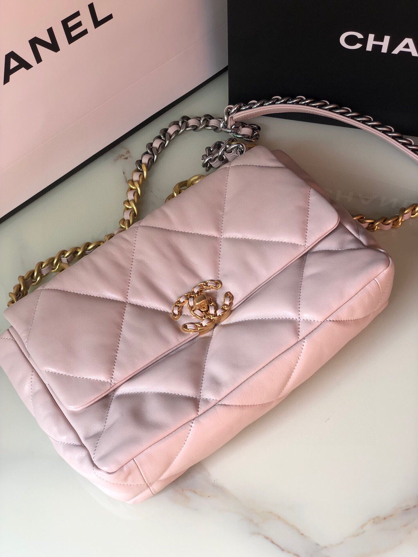 CHANEL Original Lambskin 19 Flap Bag AS1160 AS1161 light Pink
