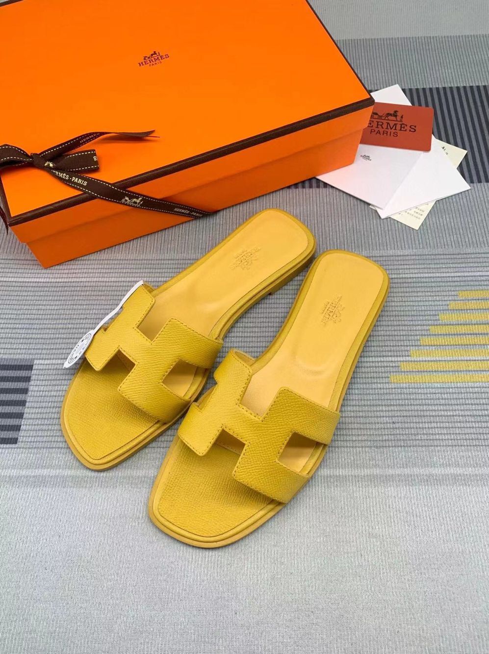 Hermes Shoes H2356 Yellow