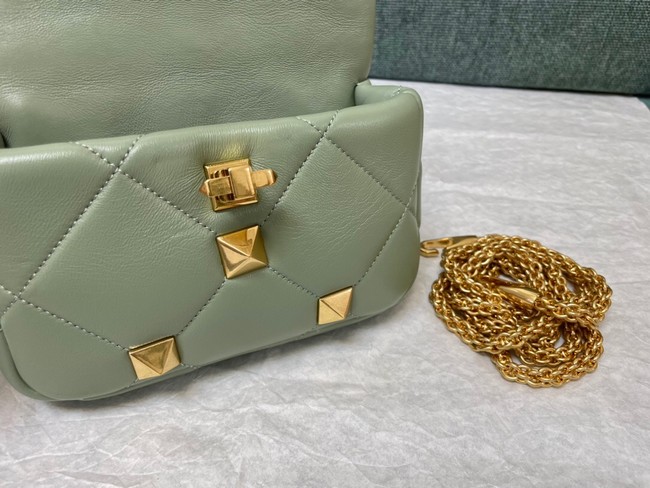 VALENTINO GARAVANI ROMAN STUD Small sheepskin bag 1W2B0L04 light green