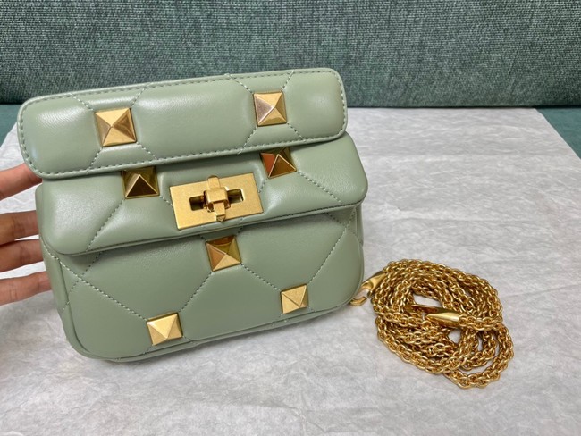 VALENTINO GARAVANI ROMAN STUD Small sheepskin bag 1W2B0L04 light green