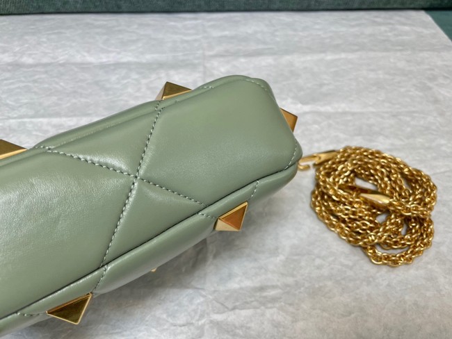 VALENTINO GARAVANI ROMAN STUD Small sheepskin bag 1W2B0L04 light green