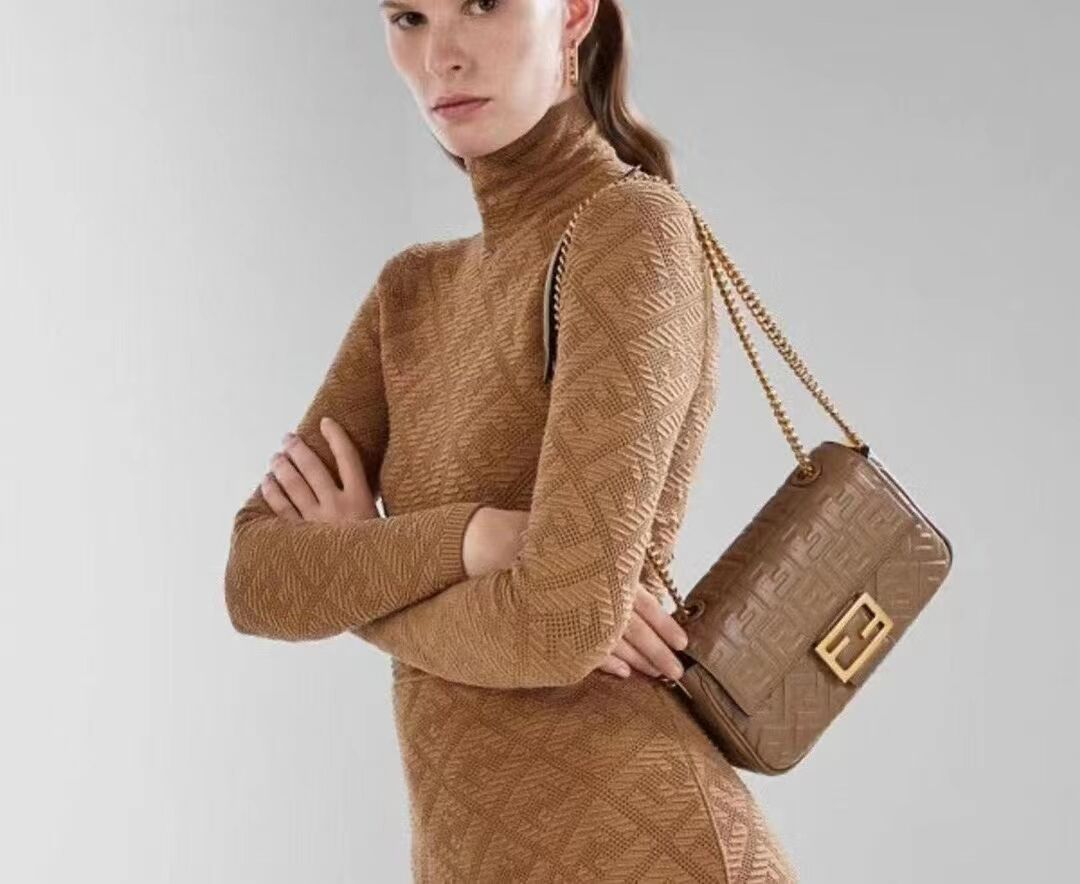 Fendi Baguette nappa leather bag F0881 brown