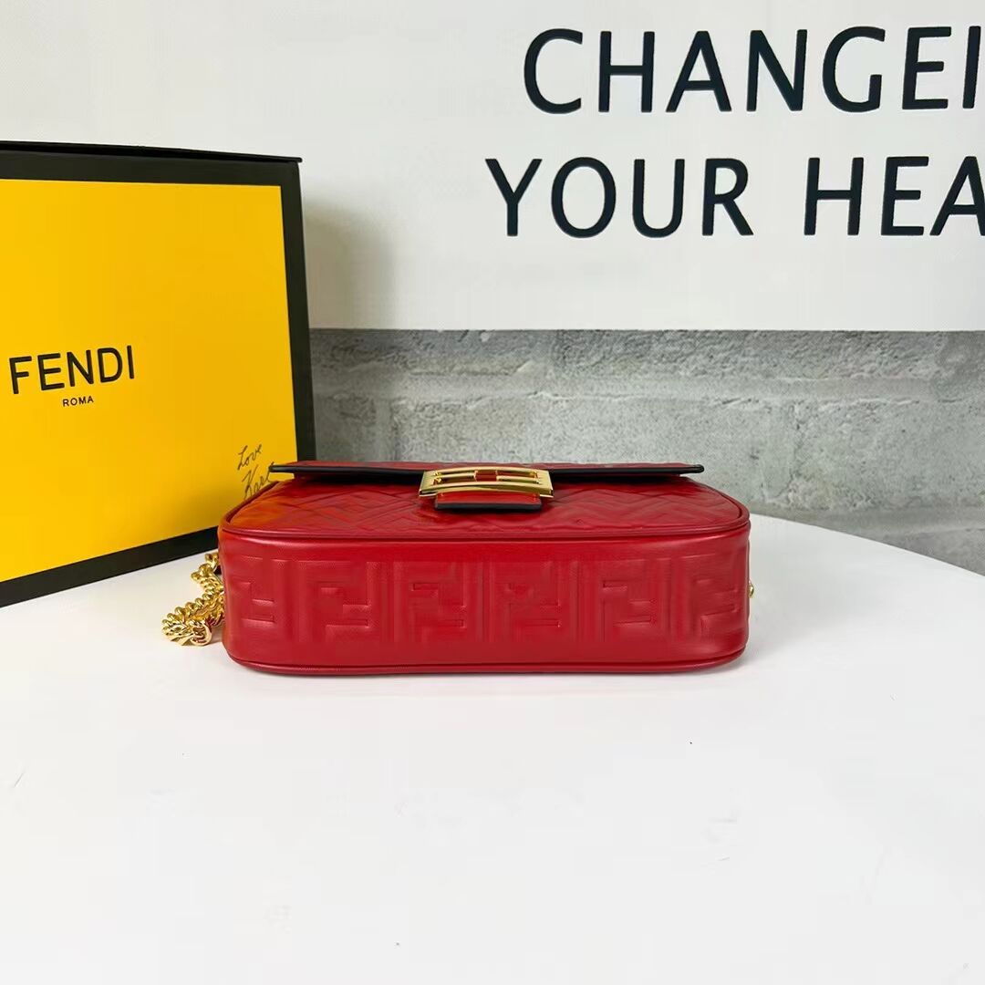 Fendi Baguette nappa leather bag F0881 red