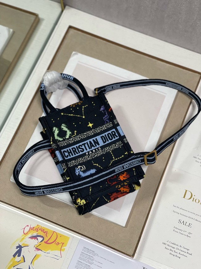 DIOR SMALL BOBBY BAG Embroidery C9002-5