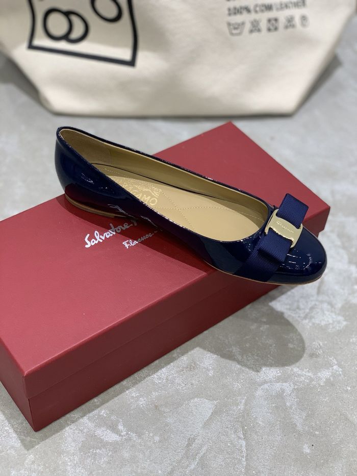 Ferragamo Shoes FMS00032