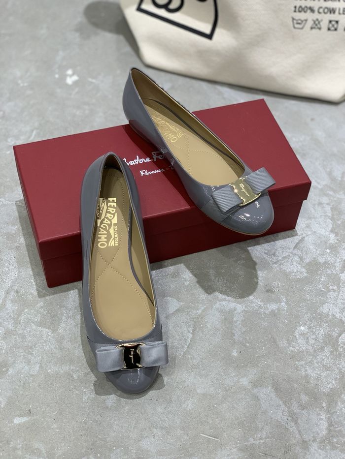 Ferragamo Shoes FMS00035