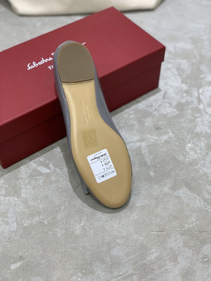 Ferragamo Shoes FMS00035