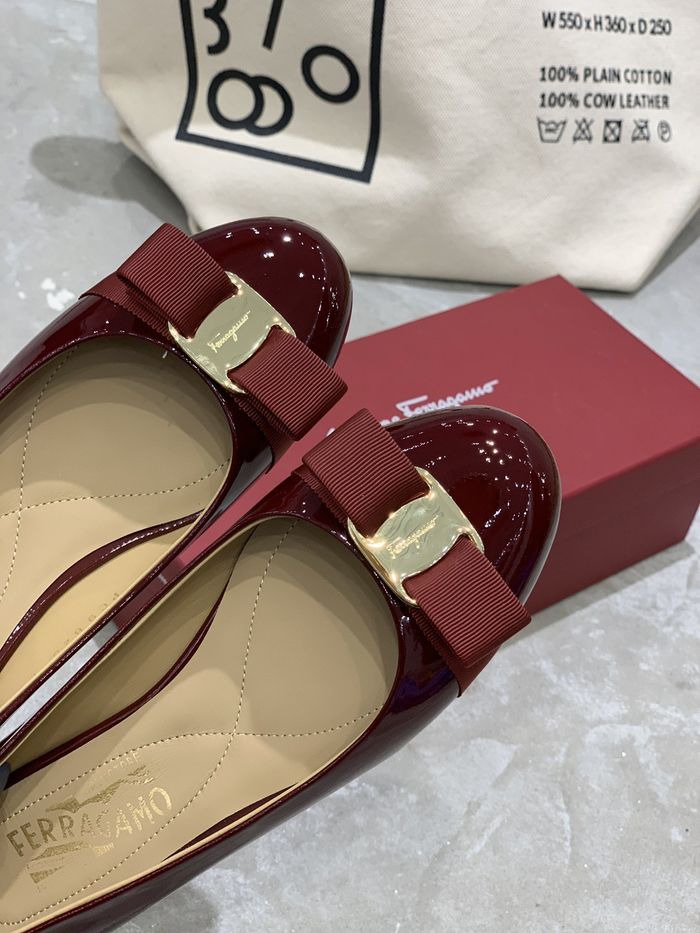 Ferragamo Shoes FMS00036