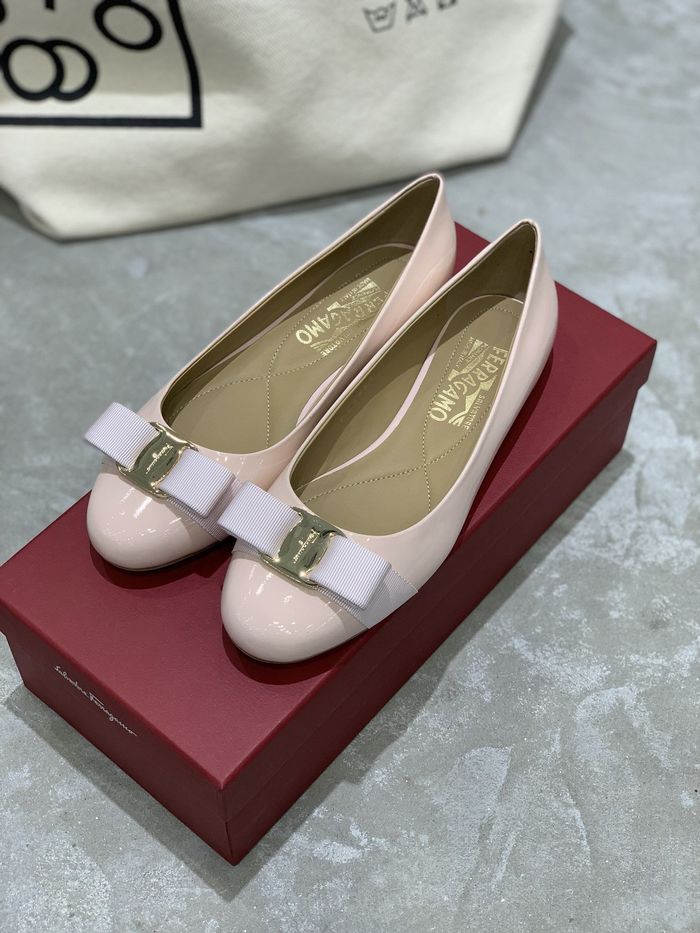 Ferragamo Shoes FMS00039