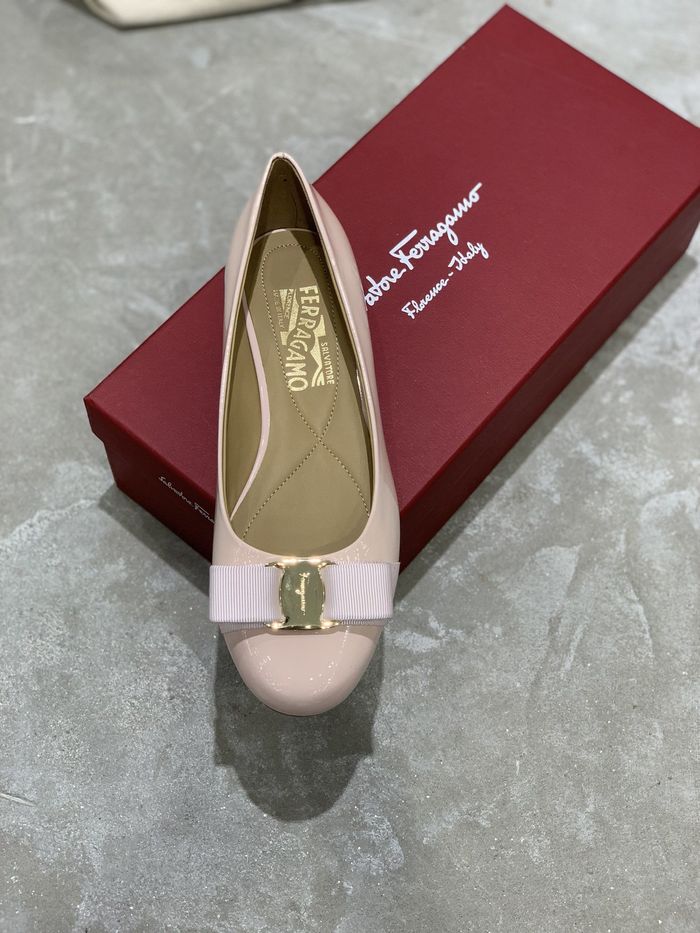 Ferragamo Shoes FMS00039