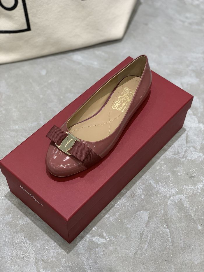 Ferragamo Shoes FMS00041