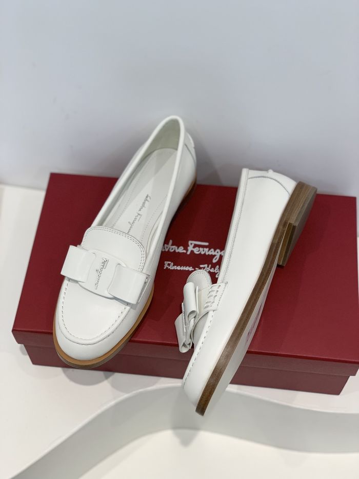 Ferragamo Shoes FMS00042