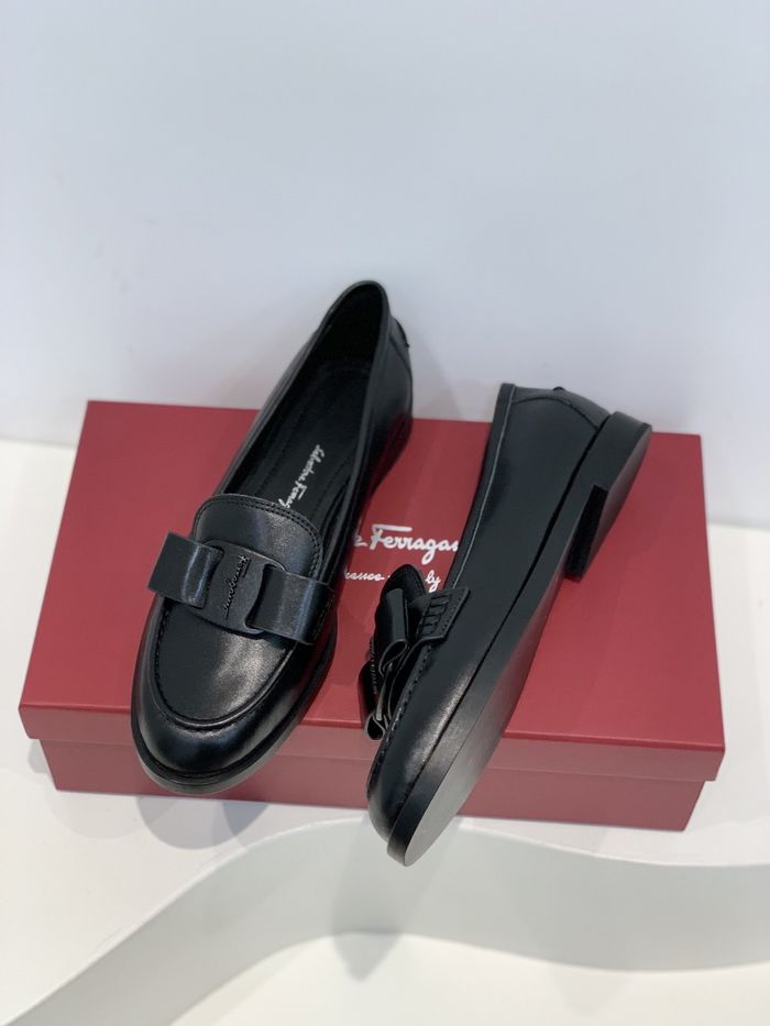 Ferragamo Shoes FMS00043