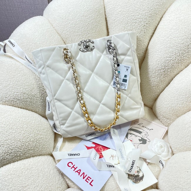 CHANEL 19 SHOPPING BAG AS3519 white