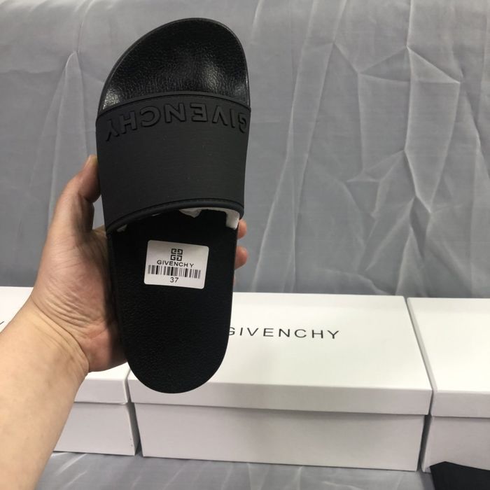 Givenchy Couple Shoes GHS00005