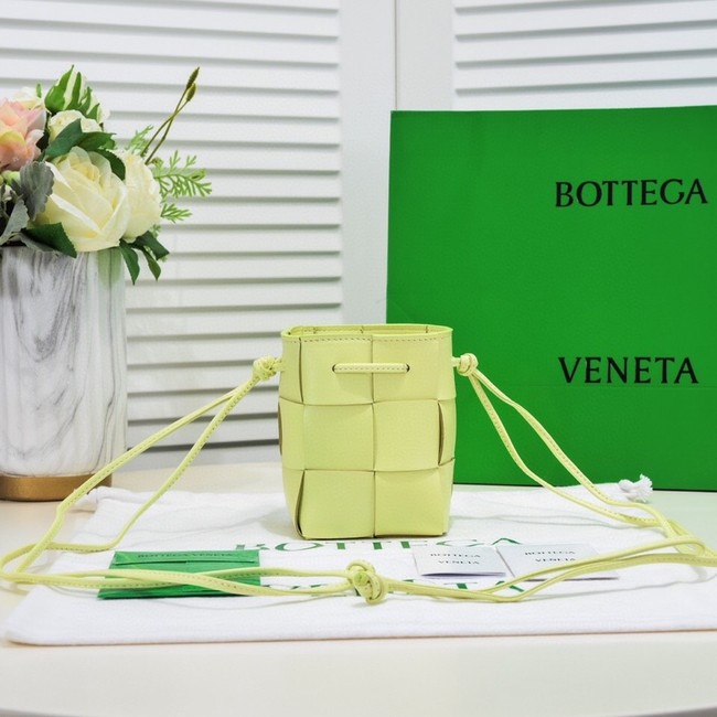 Bottega Veneta Mini intreccio leather crossbody bucket bag 680217 Glittering green