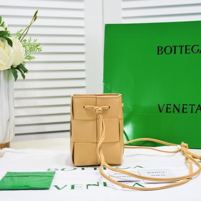 Bottega Veneta Mini intreccio leather crossbody bucket bag 680217 Porridge