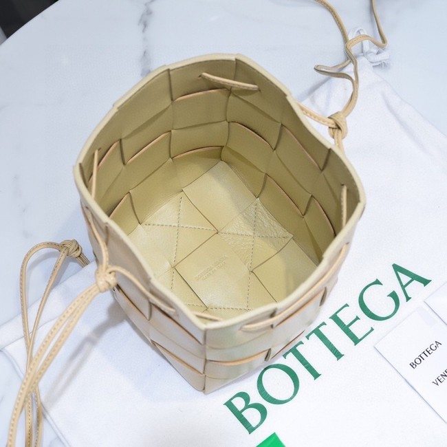 Bottega Veneta Small Cassette Bucket Bag 680218 Porridge