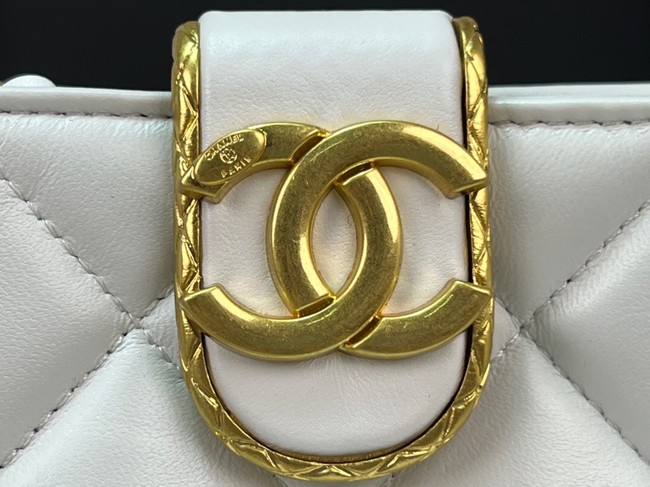 Chanel SMALL SHOPPING BAG AS3477 white