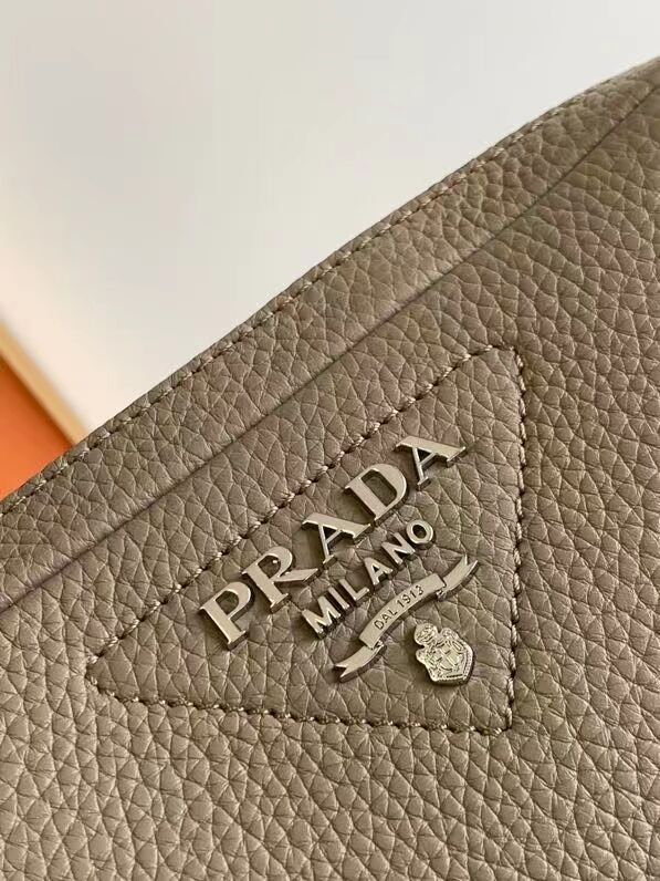 Prada Leather bag with shoulder strap 1DB820 gray