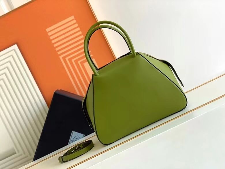 Prada Small leather Supernova handbag 1BA366 green