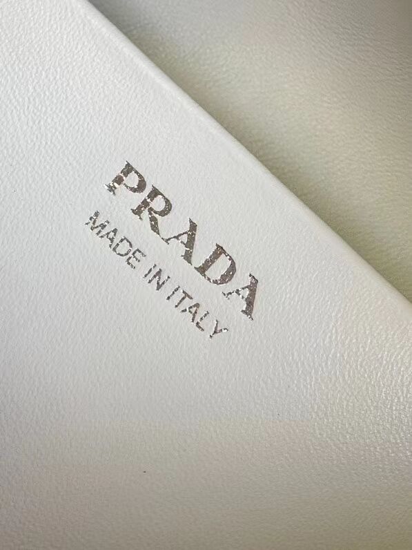 Prada leather tote bag 1BD663 white