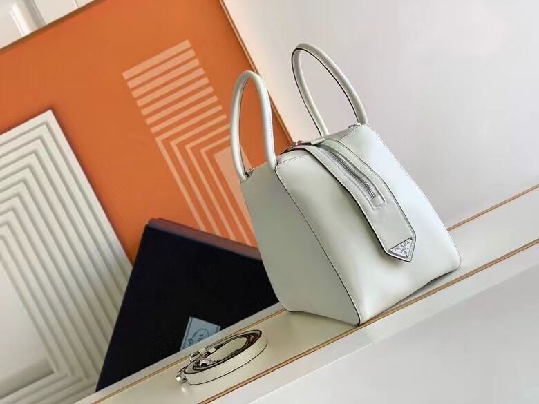 Prada Small leather Supernova handbag 1BA366 white