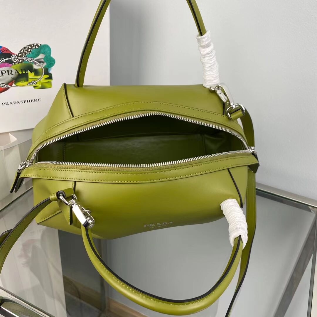 Prada leather  Supernova handbag 1BD665  green