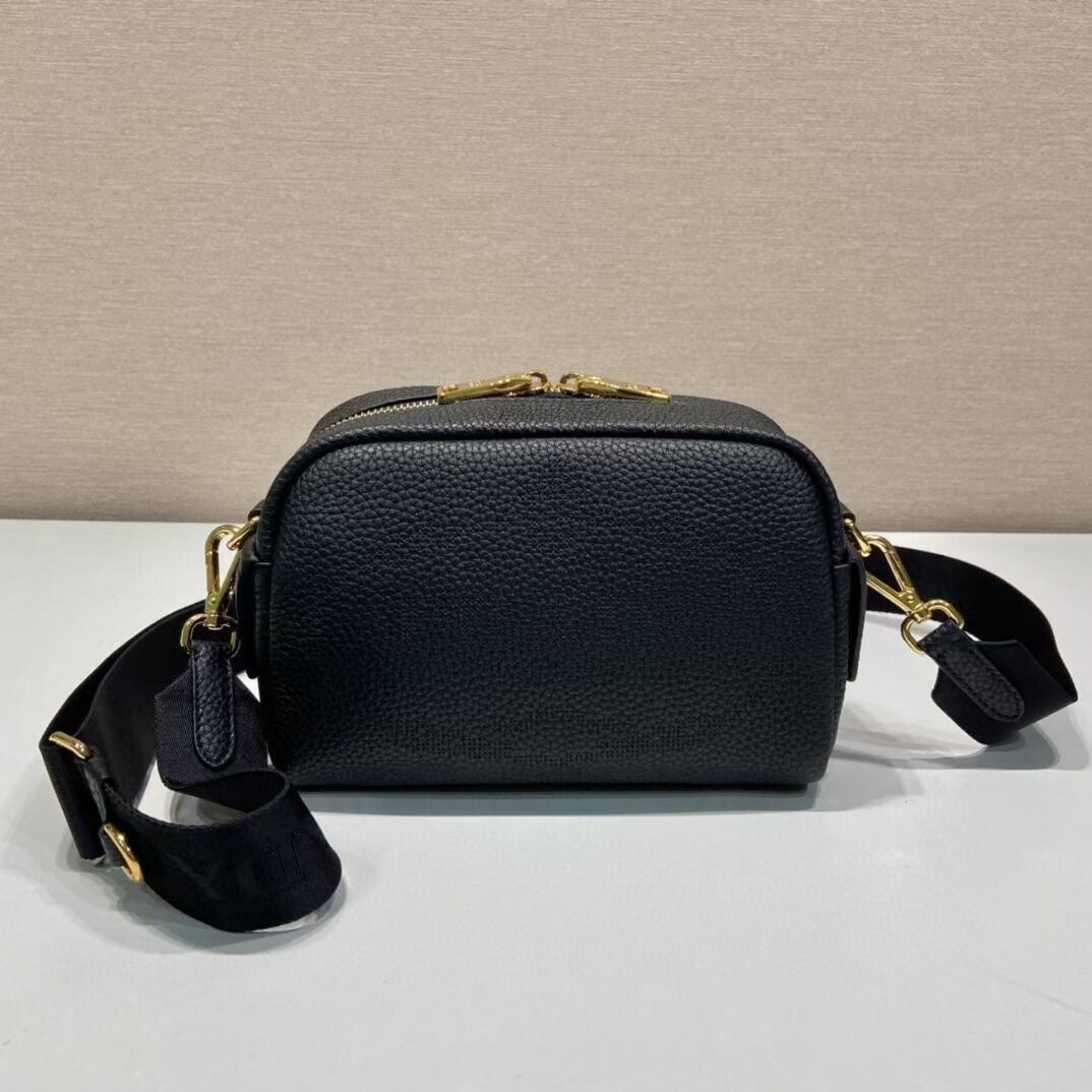 Prada Leather bag with shoulder strap 1DH781 black