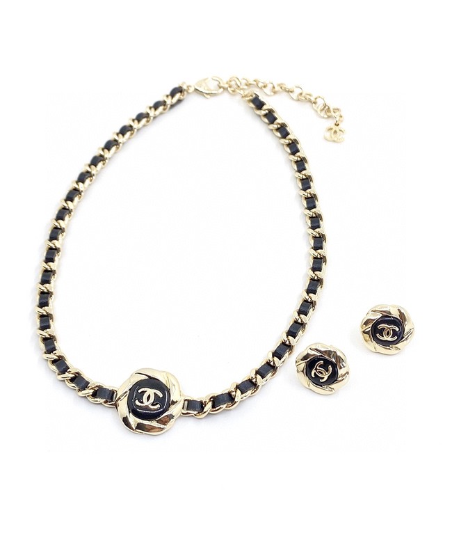 Chanel Necklace CE9095