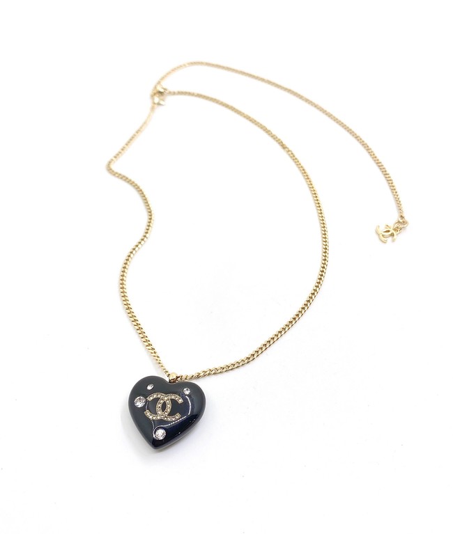 Chanel Necklace CE9130