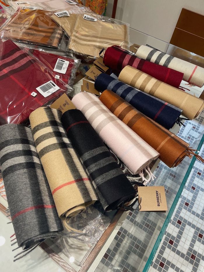 Burberry Scarf BBC00014