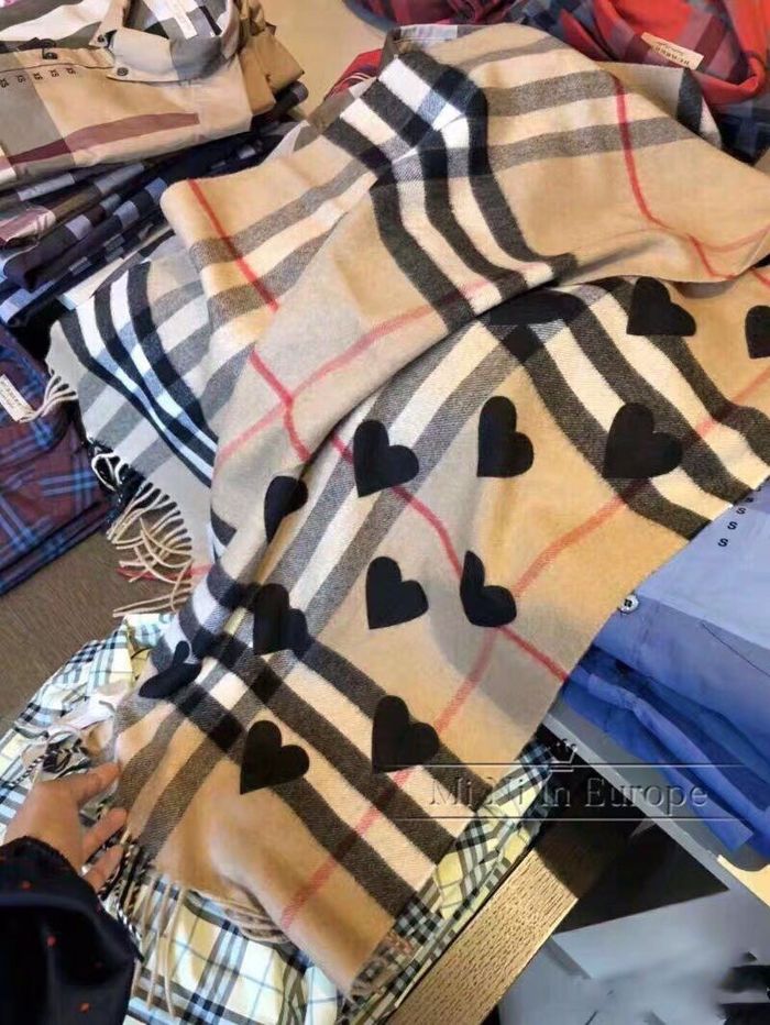 Burberry Scarf BBC00019