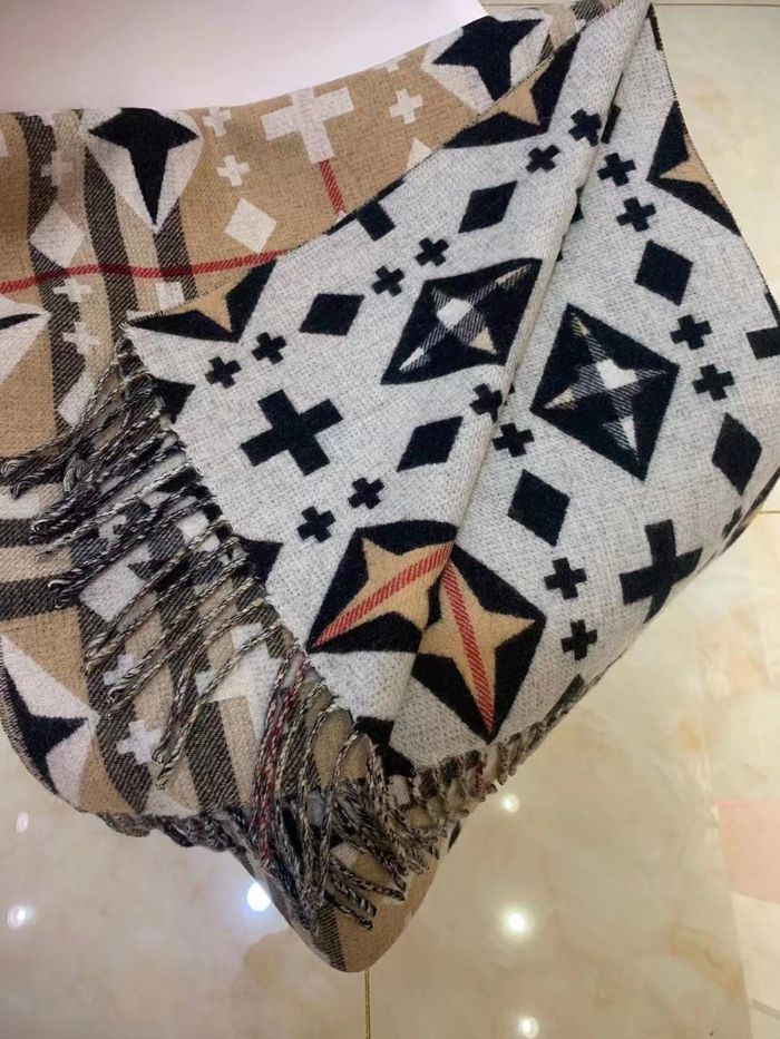 Burberry Scarf BBC00032