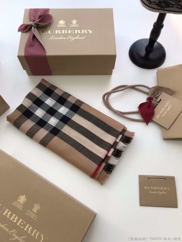 Burberry Scarf BBC00049