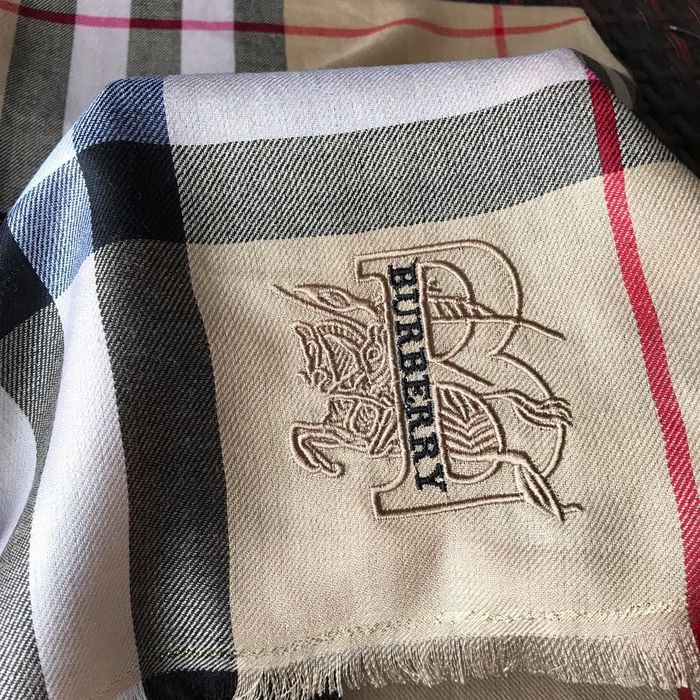 Burberry Scarf BBC00050