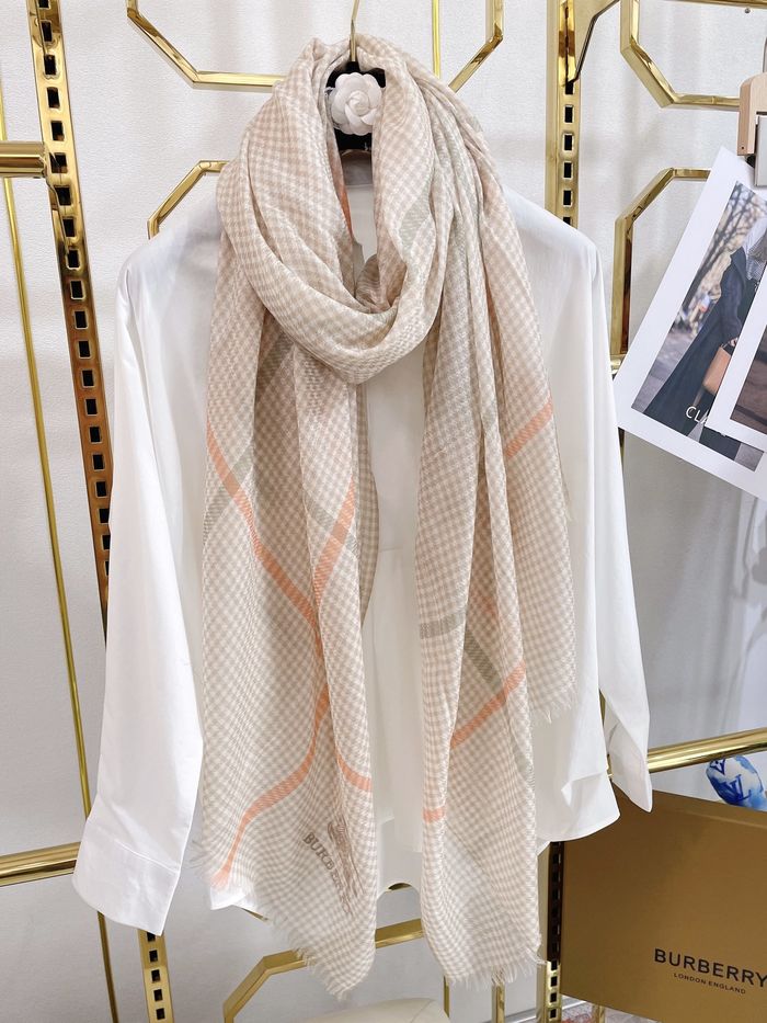 Burberry Scarf BBC00075