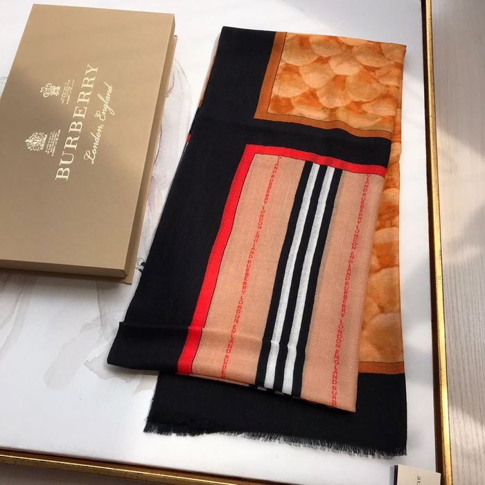 Burberry Scarf BBC00082