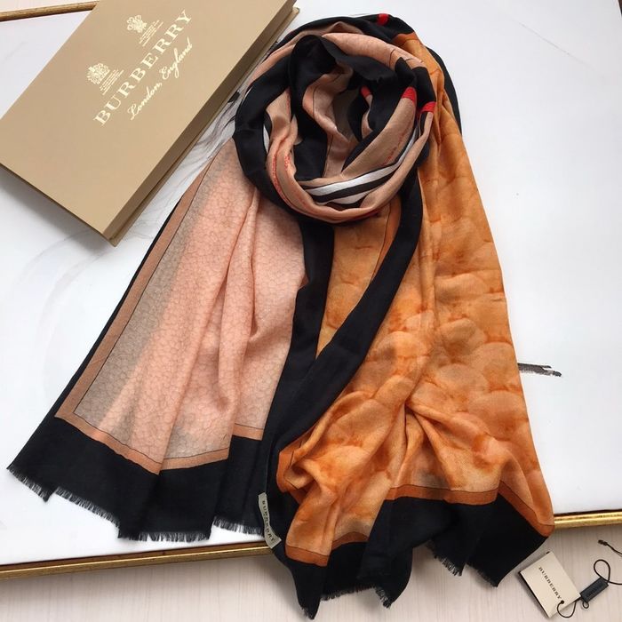 Burberry Scarf BBC00082