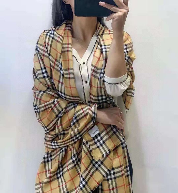 Burberry Scarf BBC00084