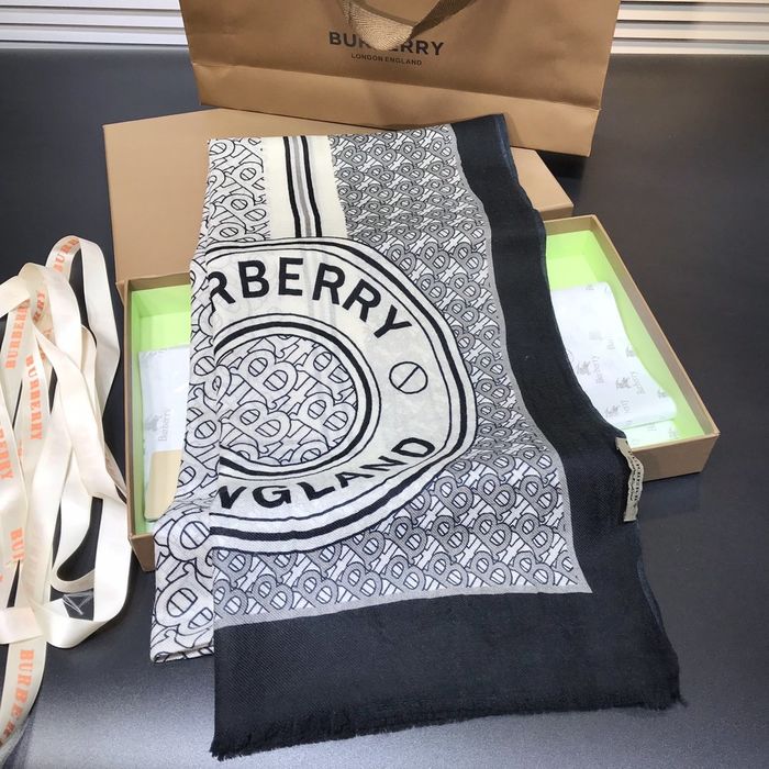 Burberry Scarf BBC00099