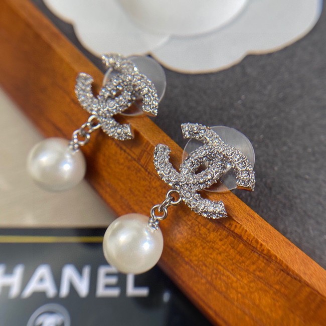 Chanel Earrings CE9204