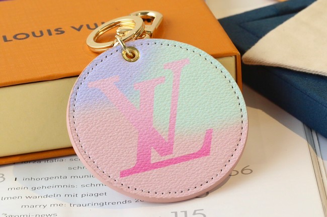 Louis Vuitton DRAGONNE KEY HOLDER CE9370