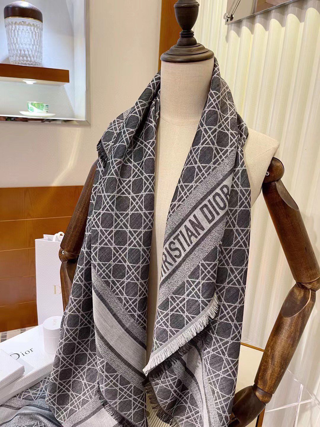 Dior Scarf DIC00131