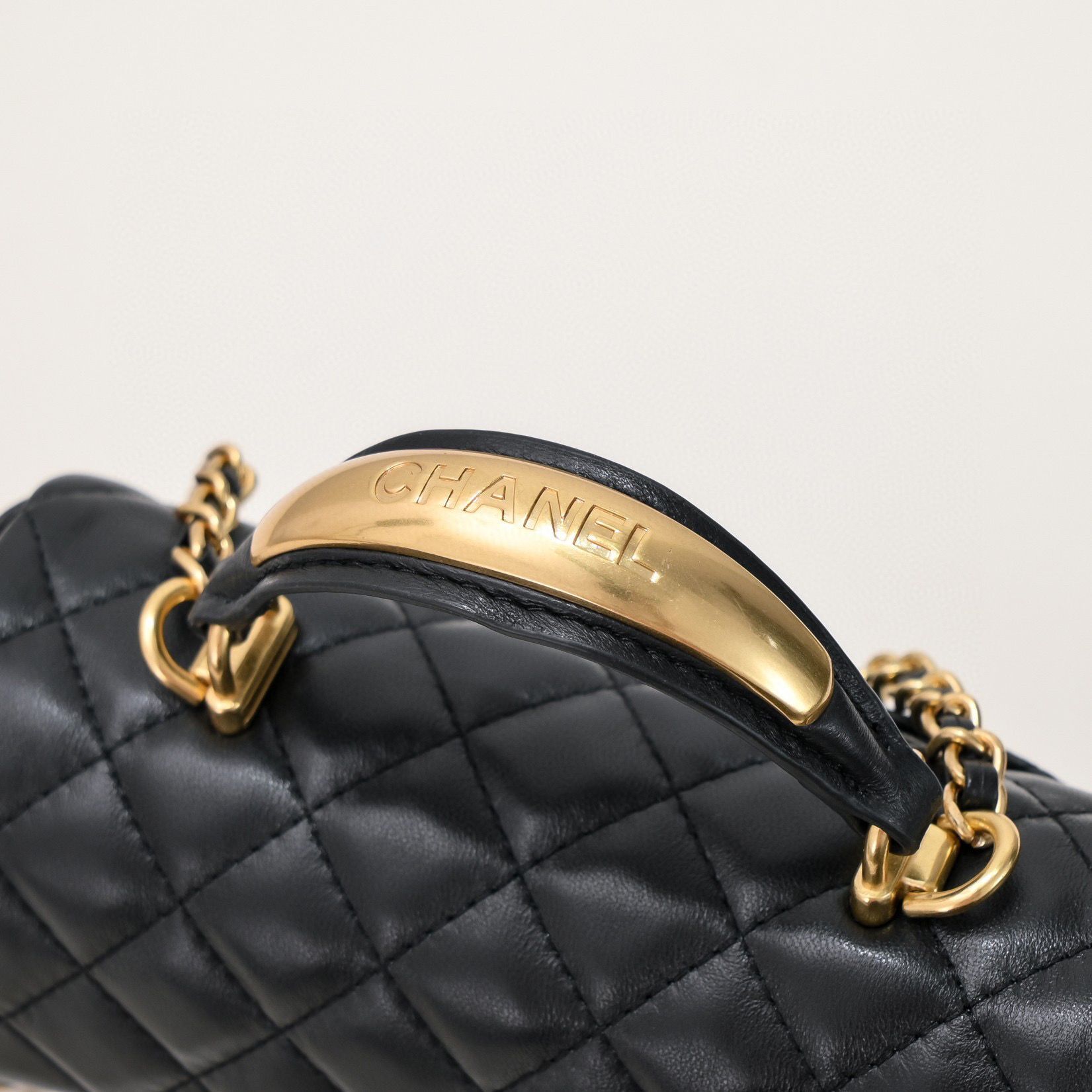 CHANEL 22B mini CF flap bag with Gold hardware top handle AS2431 Black