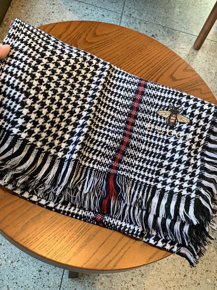 Gucci Scarf GUC00039