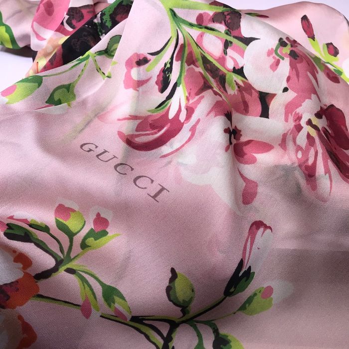 Gucci Scarf GUC00070